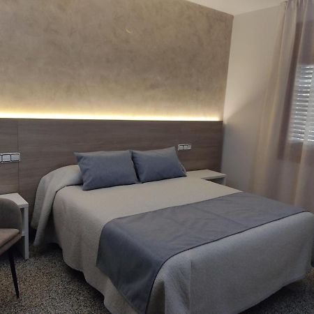 Hotel Querol Valderrobres Bagian luar foto