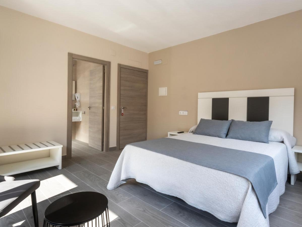 Hotel Querol Valderrobres Bagian luar foto