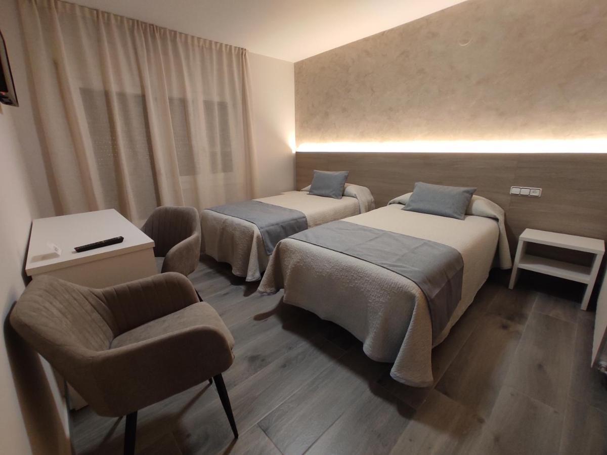 Hotel Querol Valderrobres Bagian luar foto