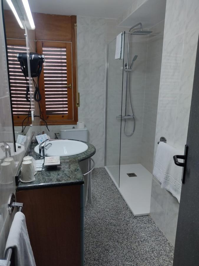 Hotel Querol Valderrobres Bagian luar foto