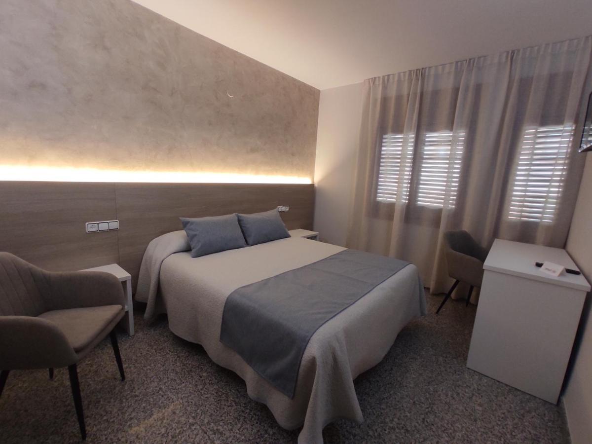 Hotel Querol Valderrobres Bagian luar foto